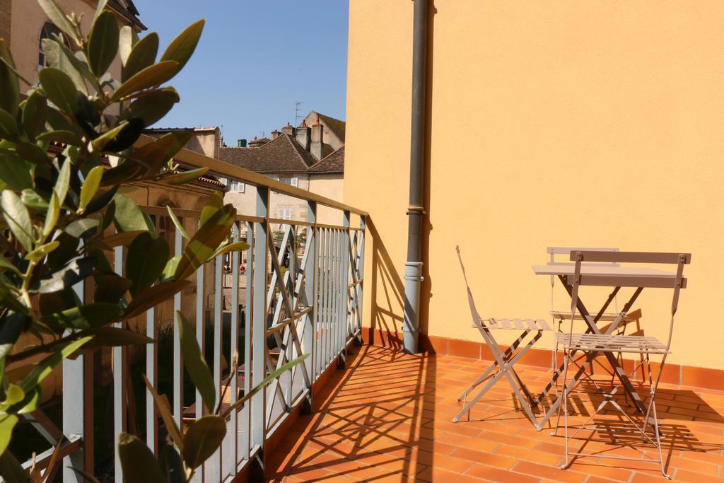 Appartement Le Saint-Etienne Avec Terrasse Beaune  Room photo